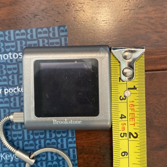 Unused Digital Photo Keychain- Great for kids or those without a cell phone - Picture 15 of 16